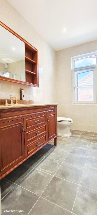 Marigold Villa Harrow Extérieur photo